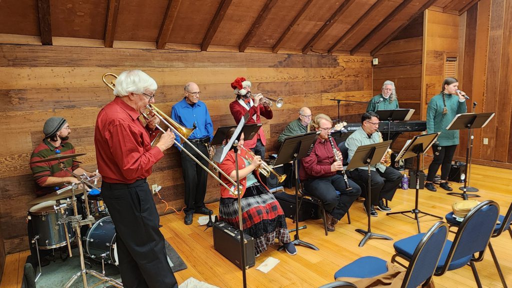 "Dixie by the Bay” presented Old Time Christmas Jazz in 2023 at Olive Hyde Art Gallery